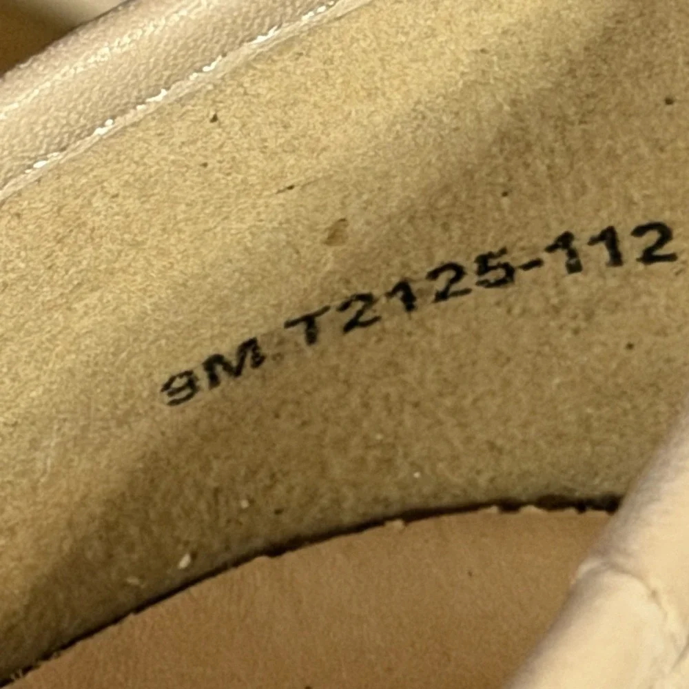 Trotters Women's Ballet Flat Size 9M Hanny Ivory Leather